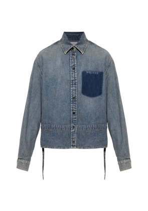 Alexander McQueen logo-print chest-pocket denim jacket - Blue