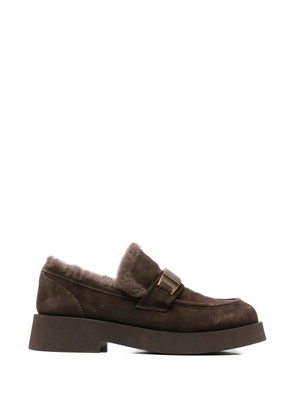 SERGIO MORETTI FIRENZE shearling-lined buckle-detail loafers - Brown