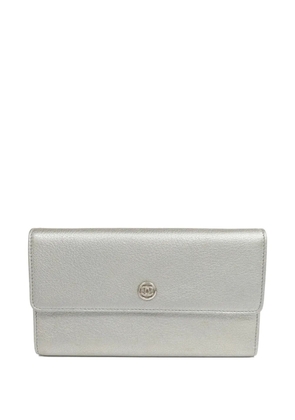 CHANEL Pre-Owned CC logo long wallet - Silver