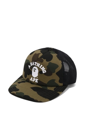 A BATHING APE® camouflage-print mesh-back trucker hat - Green
