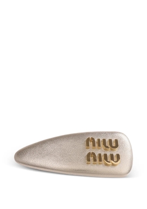Miu Miu Pre-Owned logo-plaque leather hair clip - Gold