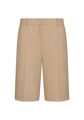 TOTEME pressed-crease straight-leg shorts - Neutrals