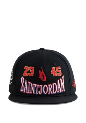 SAINT MXXXXXX x Jordan logo-embroidered snapback cap - Black