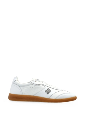 DSQUARED2 logo-plaque leather sneakers - White