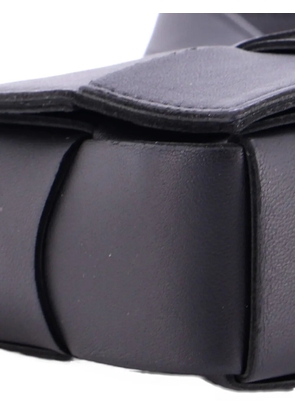 Bottega Veneta Pre-Owned Cassette Maxi Intrecciato Leather Candy crossbody bag - Black