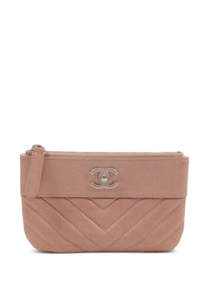 CHANEL Pre-Owned CC chevron-quilted pouch - Pink