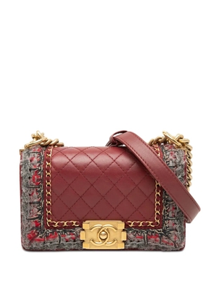 CHANEL Pre-Owned 2016-2017 Small Quilted Lambskin and Braided Tweed Jacket Boy Flap crossbody bag - Red