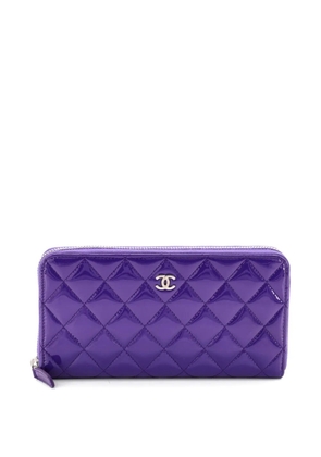 CHANEL Pre-Owned Zip Around Wallet Quilted Patent Long small wallets - Purple