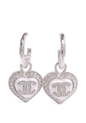 CHANEL Pre-Owned CC heart-pendant earrings - Silver