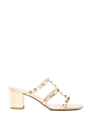 Valentino Garavani Pre-Owned Rockstud heeled sandals - Gold