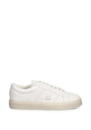 Armani Exchange logo-plaque zigzag-stitch sneakers - White