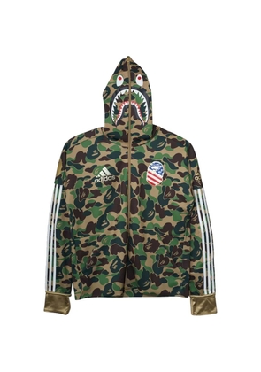 A BATHING APE® x Adidas camo-print hoodie - Green