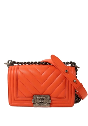 CHANEL Pre-Owned 20 Boy chevron-quilted chain-strap calfskin shoulder bag - Orange