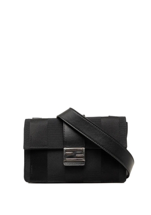 Fendi Pre-Owned 2010-2026 Pequin Nylon Convertible Baguette Pouch crossbody bag - Black