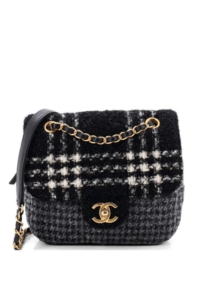 CHANEL Pre-Owned CC Square Zip Flap Bag Quilted Tweed Mini crossbody bag - Black
