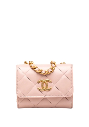 CHANEL Pre-Owned 2021-2026 CC Quilted Lambskin Medallion Clutch With Chain crossbody bag - Pink
