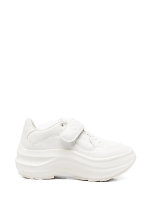 Gucci Pre-Owned Wave touch-strap sneakers - White