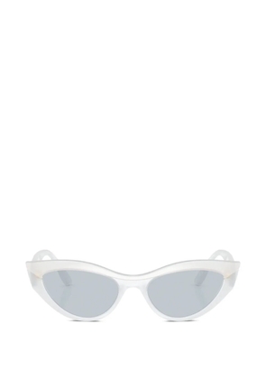 Vogue Eyewear cat-eye sunglasses - White