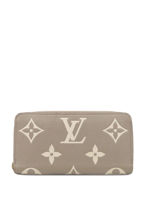 Louis Vuitton Pre-Owned 2021-2026 Bicolor Monogram Empreinte Giant Zippy Wallet long wallets - Brown