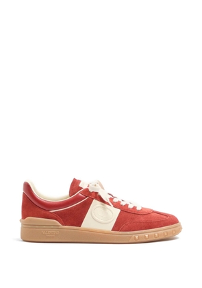 Valentino Garavani Upvillage low top trainers in split leather and calfskin nappa leather - Red