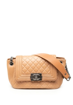 CHANEL Pre-Owned 2012 Quilted Lambskin Accordion Boy Flap shoulder bag - Neutrals