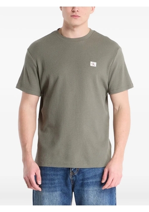 Calvin Klein waffle-knit logo-patch T-shirt - Green