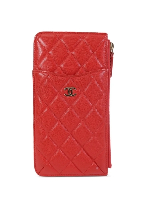 CHANEL Pre-Owned quilted CC phone case - Red