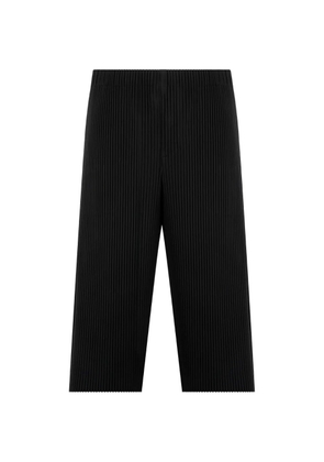 Issey Miyake pleated-design trousers - Black
