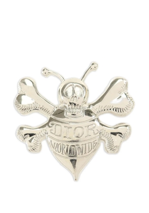 Christian Dior Pre-Owned skull-bee brooch - Silver