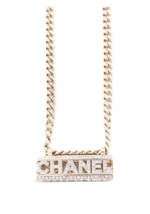 CHANEL Pre-Owned crystal logo necklace - Gold