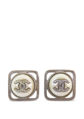 CHANEL Pre-Owned CC logo earrings - Silver