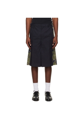 Toga Virilis Navy & Green Camouflage Shorts