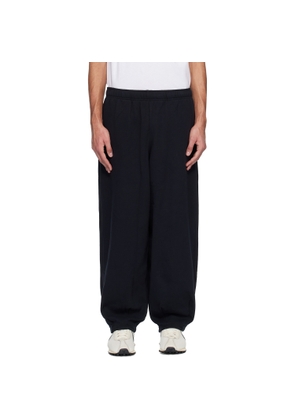 Nike Black Nike Club Oversized Cuffed Fleece Sweatpants