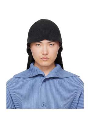 HOMME PLISSÉ ISSEY MIYAKE Black Crochet Hat