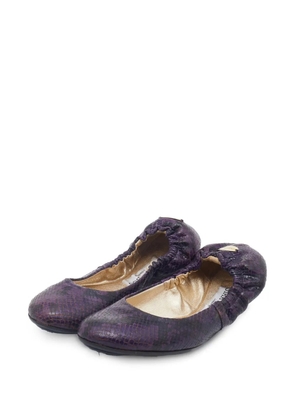 Jimmy Choo Pre-Owned python-embossed leather ballet flats - Purple