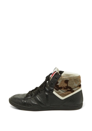Louis Vuitton Pre-Owned calf-hair panelled sneakers - Black