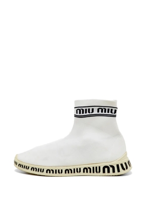 Miu Miu Pre-Owned knit sock sneakers - White