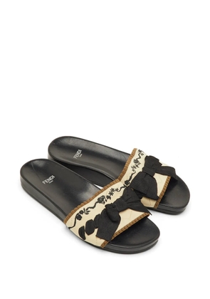Fendi Pre-Owned bow-tie knit sandals - Neutrals
