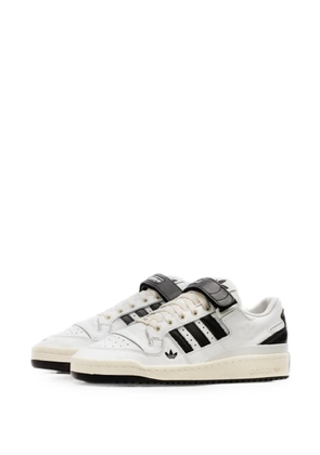 adidas Forum Low touch-strap sneakers - White