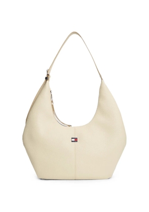 Tommy Hilfiger logo-plaque pebbled-effect shoulder bag - Neutrals
