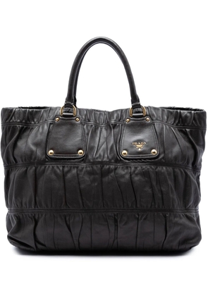 Prada Pre-Owned 2000-2026 Nappa Gaufre satchel - Brown