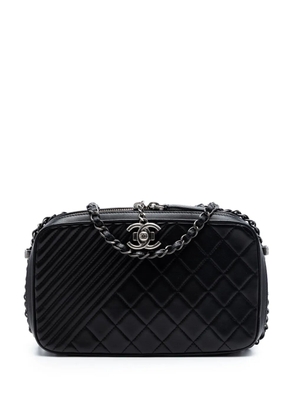 CHANEL Pre-Owned 2014-2015 Medium Quilted Lambskin Coco Boy Camera Bag crossbody bag - Black