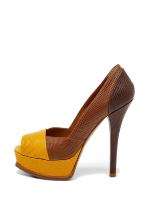 Fendi Pre-Owned Fendista lizard-effect pumps - Brown