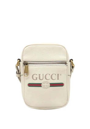 Gucci Pre-Owned 2016-2026 Mini Grained Calfskin Logo crossbody bag - White
