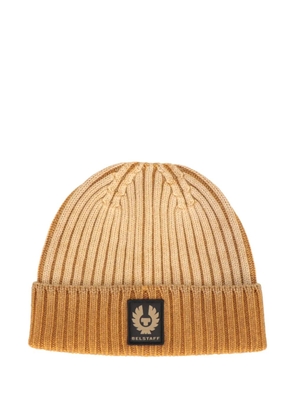Belstaff logo-patch ribbed-knit beanie hat - Brown