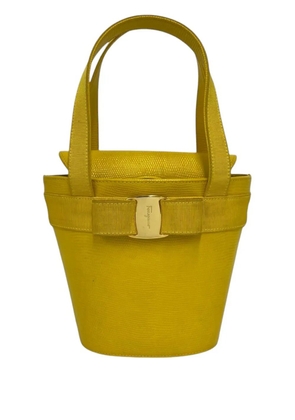 Ferragamo Pre-Owned 2010-2026 Leather Vara Bow bucket bag - Yellow