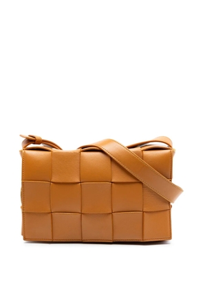Bottega Veneta Pre-Owned 2012-2026 Nappa Intrecciato Cassette crossbody bag - Brown