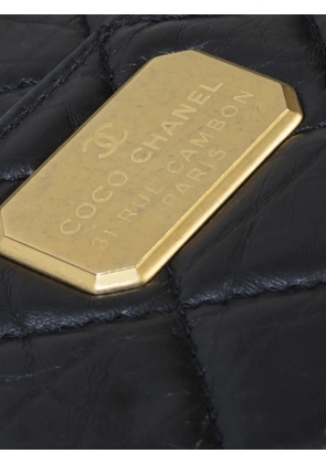 CHANEL Pre-Owned Buckle Flap quilted bag - Black