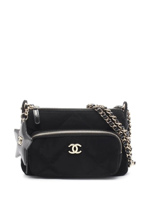 CHANEL Pre-Owned 2021-2026 Coco Neige Velvet Effect Nylon Clutch with Chain crossbody bag - Black