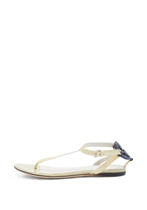 Gucci Pre-Owned patent flat sandals - Neutrals